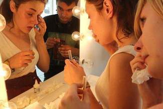 W Lublinie działa Skup Łez: 3 ml za 100 zł. Chętnych jest sporo (zdjęcia, wideo)