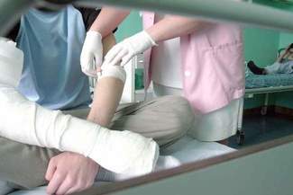 Stracił czucie w ręce. Kto popełnił błąd?