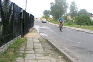 Chełm. Ta ulica prosi się o chodnik