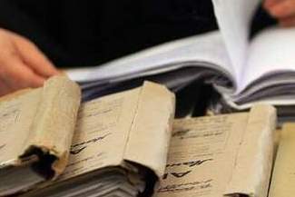 Wiózł hełmy dla walczących na Ukrainie. Prokuratura umarza śledztwo