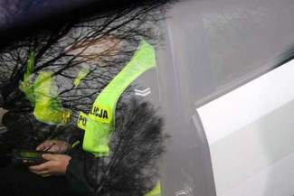 Ochroniarz sklepu ugodzony nożem