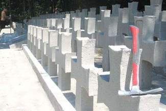 Wytyczno: Kopiec, cmentarz i pomnik cieni