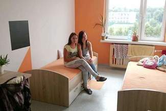 Szwajcarzy pomogli w remoncie domu dziecka. Zrobiło się kolorowo