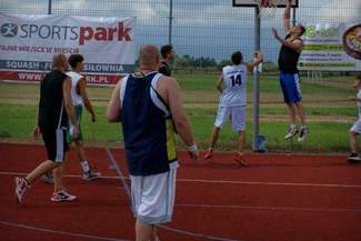 Bang Bang najlepsze w Chonabibe Streetball Cup 4