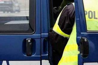 Pijany zasnął przy samochodzie. Wcześniej kierował?