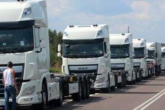 Firmy transportowe biją na alarm. "Bankrutujemy"