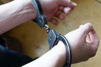 Wspólnie pili. Kobieta skończyła z nożem w piersi