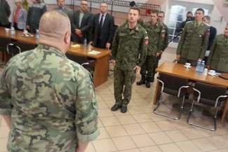 Świdnik z lokalnym wojskiem