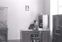 S. Bawolski podczas pracy w gabinecie instytutu puławskiego, ok. 1956 r.