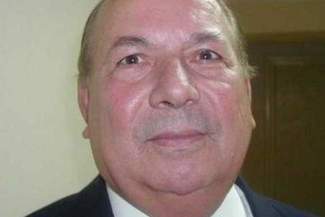 Burmistrz pozwał swoje miasto i wygrał. Sąd odrzucił skargę radnych