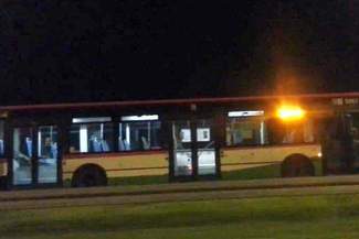 Autobus miejski jechał pod prąd drogą S17. Kierowca dostał pouczenie