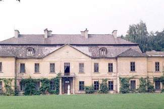 Pałac w Klemensowie wraca do Zamoyskich?