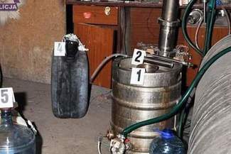 Zamknęli nielegalną gorzelnię pod Zamościem