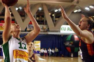 Pszczółka AZS UMCS Lublin - MKK Siedlce 90:70, koszykarki też się przełamały