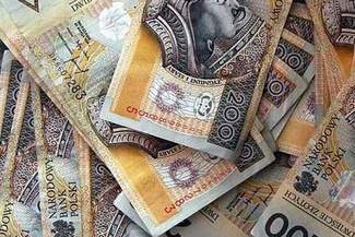 Pierwsza sesja. Radni zaczęli od podwyżki diet o prawie 300 proc.