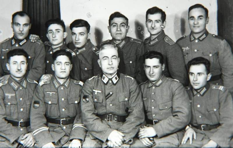 Żołnierze Legionu Ormiańskiego w Puławach (Ze zbiorów Mikołaja Spóza i Roberta Ocha)