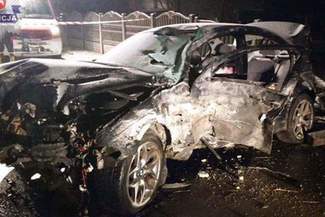 Wypadek w Bełżcu: Zginął kierowca, trzy osoby w szpitalu