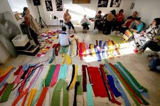 Włóczka zaangażowana znowu bombarduje