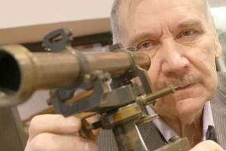 Drogowskazy starsze niż drogi w Muzeum Techniki Drogowej i Mostowej