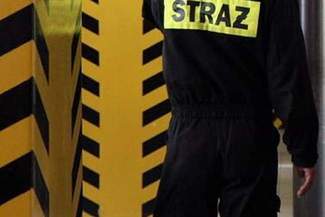Strażacy otworzyli garaż. W środku znaleźli ciało