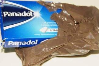 Internetowe oszustwo. Za 100 zł dostała proszki przeciwbólowe