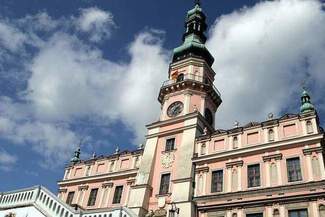 Zamość: Były zwolnienia w urzędzie, są etaty do wzięcia