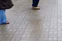 Szkolna: Wyłożą chodnik kostką brukową