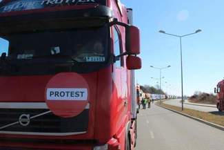 Protest przewoźników. Utrudnienia na drogach w stronę Koroszczyna