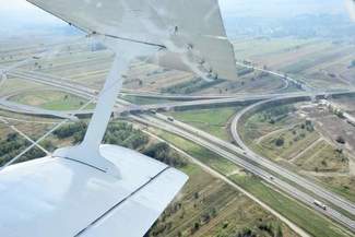Za drogie światło na ekspresówkach. Gminy nie płacą i przegrywają w sądach