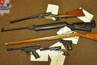 Miał w domu arsenał broni. Wpadł, bo groził znajomemu