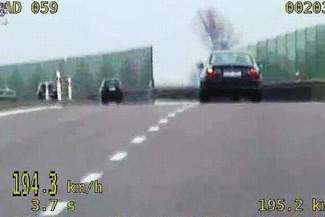 200 km/h po S17. Wkrótce za taką prędkość będzie się tracić prawo jazdy (wideo)