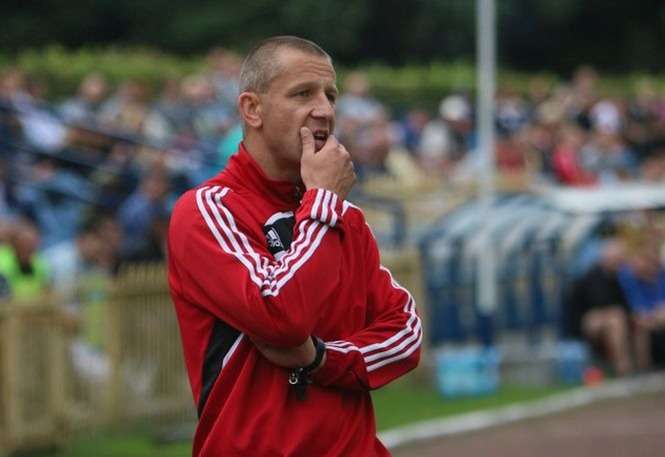 Trener Chełmianki Artur Bożyk wierzy, że jego zespół będzie w stanie powalczyć z Sokołem. FOT. MACIEJ KACZANOWSKI