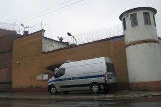 Trafili do aresztu, bo koleżanka z pracy oskarżyła ich o gwałt. Wszystko zmyśliła