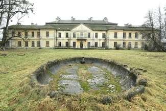 Pałac Klemensów (fot. Maciej Kaczanowski)