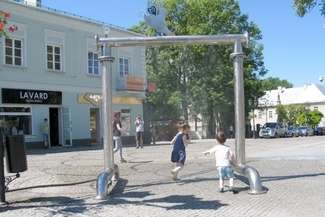 Projektując kurtynę pan Marek nawiązał do podstawowej działalności MPGK