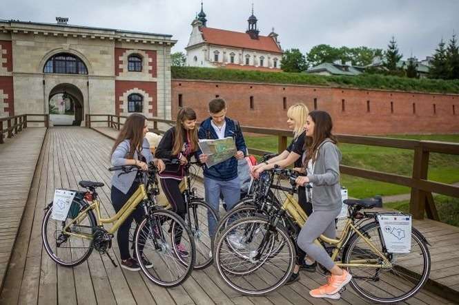 Zamość kusi wypożyczalnią rowerów w dwóch miejscach miasta. Godzina jazdy 5 zł, dzień 25 a doba 35 zł. (fot. mat prasowe)