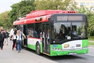 Projekt przewiduje skierowanie trolejbusów przez ulice, nad którymi rozwieszono nową sieć trakcyjną