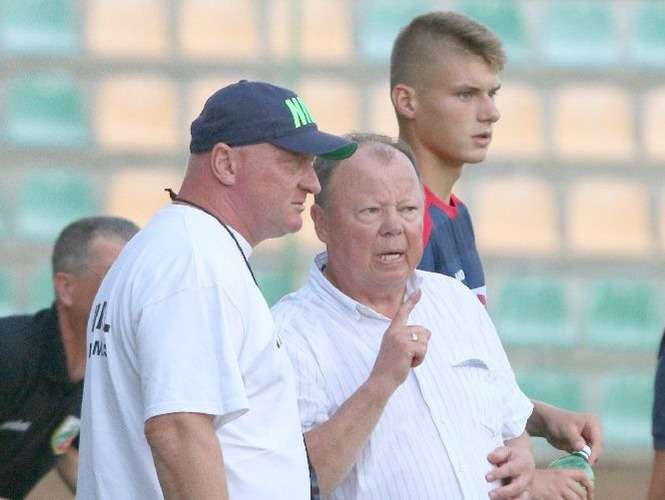 Ojcami awansu Hetmana do III ligi są Andrzej Rycak (z lewej) i Jan Złomańczuk<br />
Fot. maciej kaczanowski