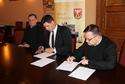 Prezydent miasta podpisał porozumienie o współpracy z Diecezjalnym Centrum ŚDM w Siedlcach (fot. Ewelina Burda)