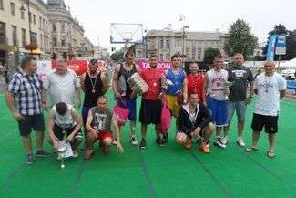 Fot. Kamil Kozioł

Medaliści VI Otwartych Mistrzostw Lublina w koszykówce ulicznej