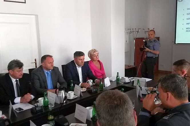 Janusz Piechociński w czwartek spotkał się z samorządowcami w Dęblinie (fot. Starostwo Powiatowe w Rykach)