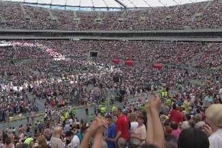 Rekolekcje na Stadionie Narodowym. Kilkadziesiąt tysięcy ludzi na spotkaniu z o. Bashoborą