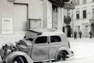 Fotografie można przynosić do do wszystkich filii Miejskiej Biblioteki Publicznej (fot.. Archiwum Jerzego Żukowskiego)