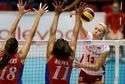 Izabela Kowalińska w ataku podczas meczu z Portoryko, fot. FIVB.ORG