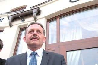 Jerzy Rębek tłumaczy, że w tej chwili najważniejsze dla miasta jest "zrównoważenie budżetu" (Fot. Marek Pietrzela / archiwum)