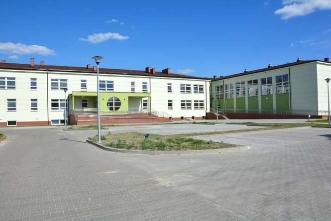 Szkoła w Woli Skromowskiej (fot. UG Firlej)
