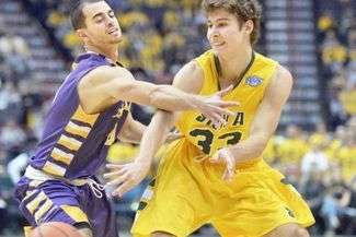 Z prawej jeden z nowych nabytków Startu Lublin Rob Poole
FOT. JOHN CARL D'ANNIBALE/ TIMESUNION.COM