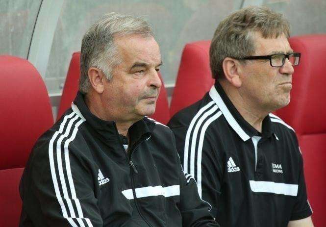 Trener Waldemar Wiater (z lewej) nie zanotował udanego powrotu do Niedrzwicy<br />
<br />
Fot. Maciej kaczanowski