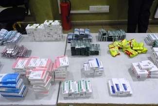 Prawo stanowi, że podróżny może bez zezwolenia przywieźć z zagranicy do Polski na własne potrzeby nie więcej niż pięć najmniejszych opakowań lekarstw (Fot. Izba Celna w Białej Podlaskiej)