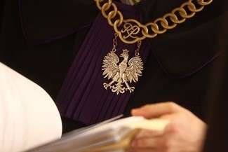 Wyzywał siostrę, zabił matkę. Dostał 10 lat więzienia